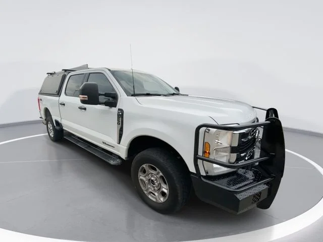 Used 2025 White Ford XLT image 1