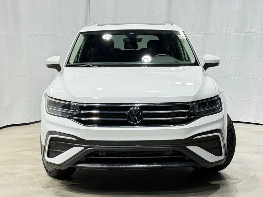 3VVNB7AX7RM196065