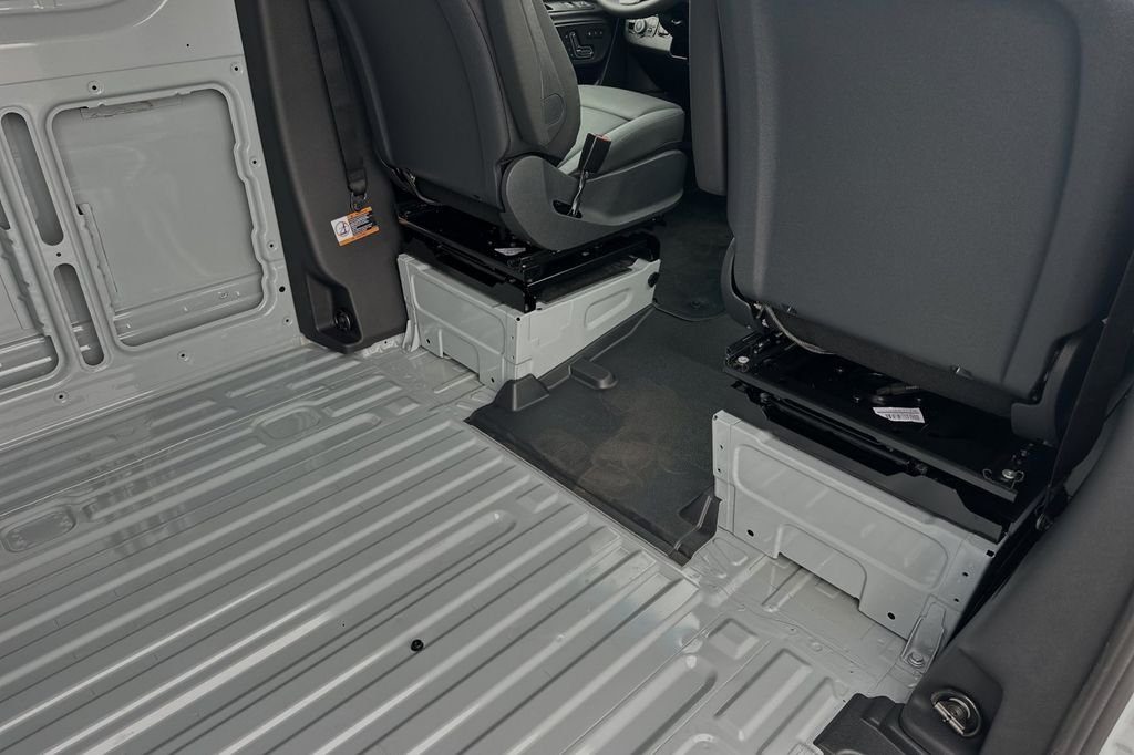 Used 2024 Silver Mercedes-Benz Cargo 170 WB image 11