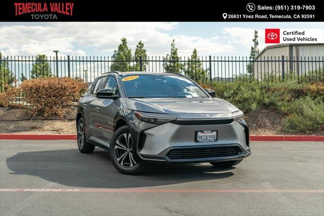 Certified Used 2023 PRECIOUS METAL Toyota  image 1