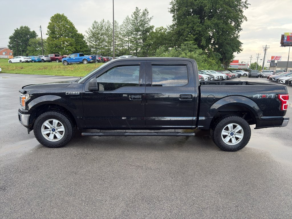 Used 2018 Shadow Black Ford XLT image 4