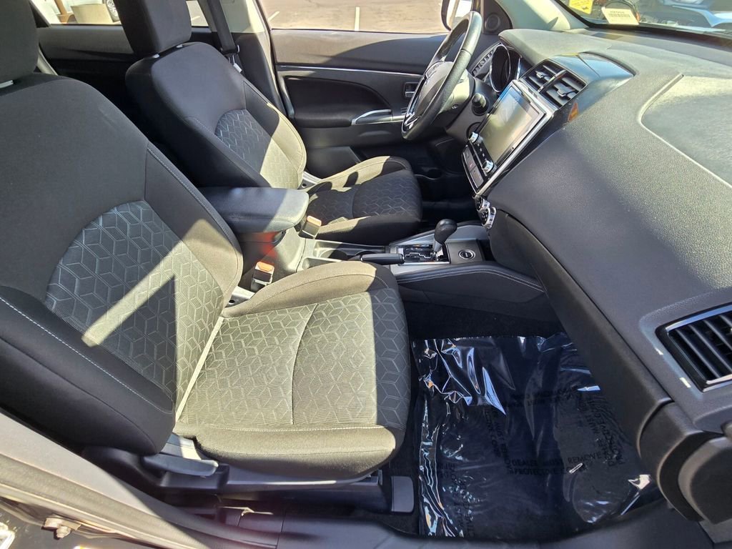 2021 Mitsubishi Outlander Sport SE - Photo 15