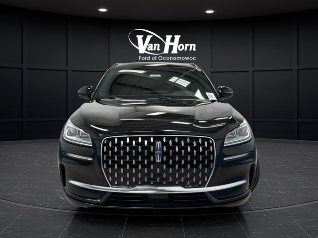 Used 2025 Infinite Black Metallic Clearcoat Lincoln Grand Touring image 2