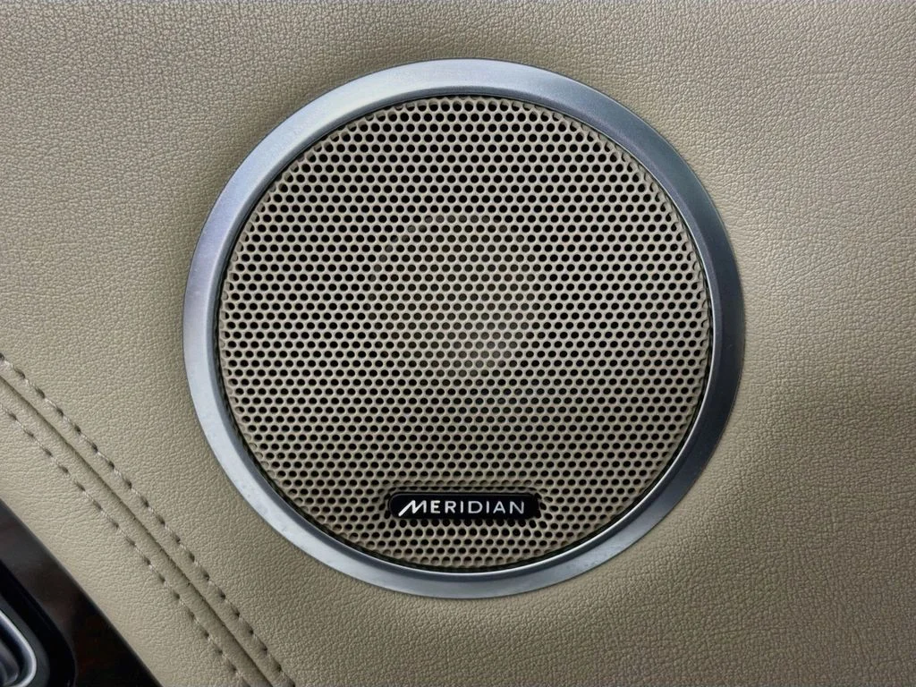 Used 2020 White Land Rover Supercharged image 19