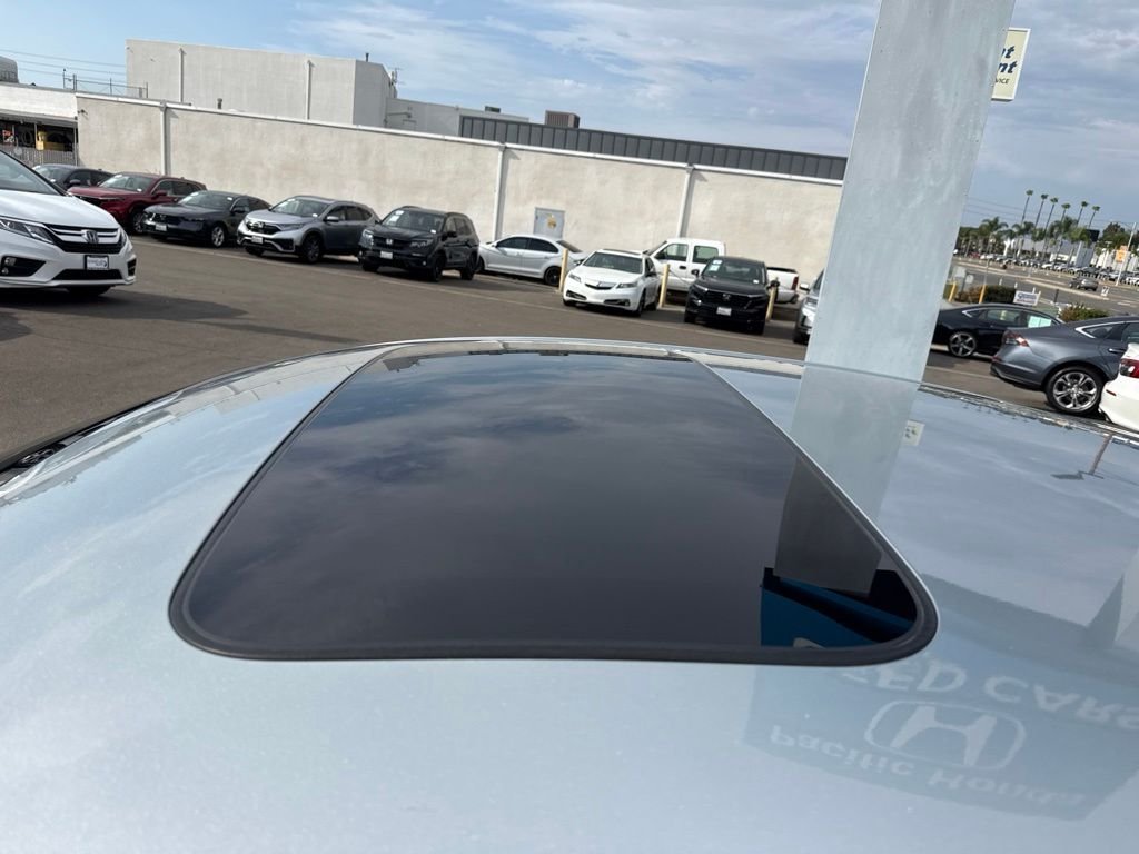 Used 2024  Honda EX image 7