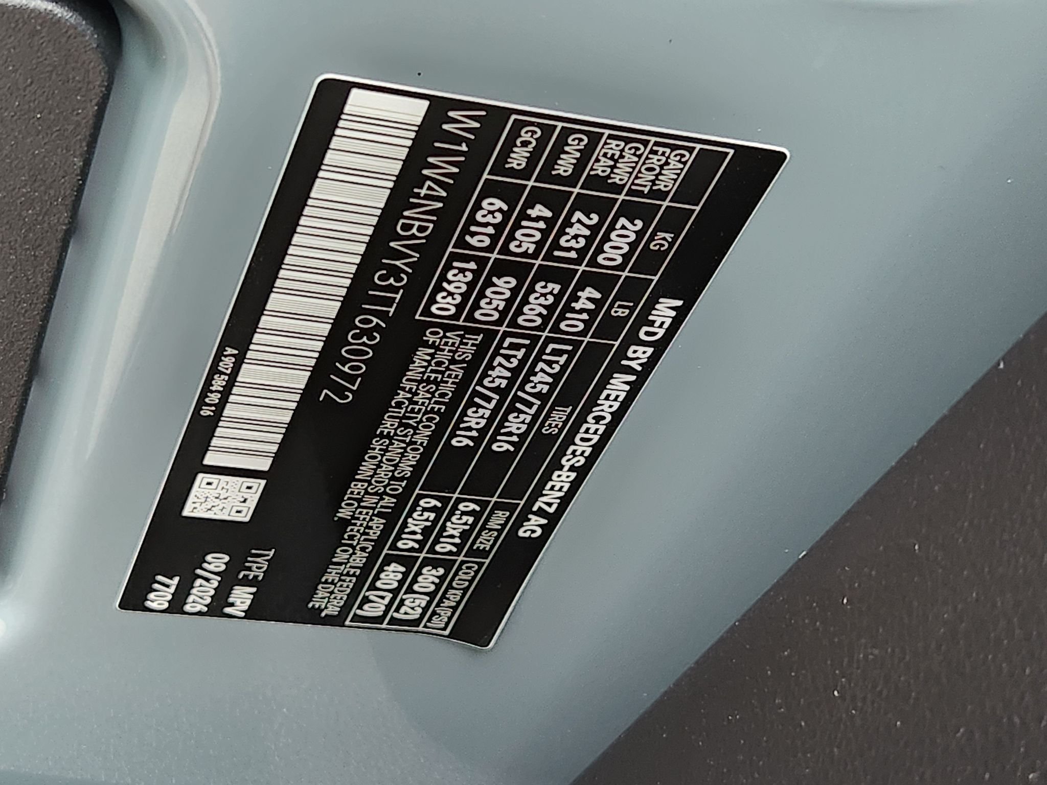 New 2026 Blue Grey Mercedes-Benz CARGO image 12