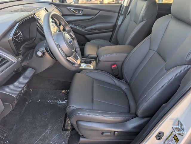 New 2027 CRYSTAL WHITE PEARL Subaru Premium 7-Passenger image 6