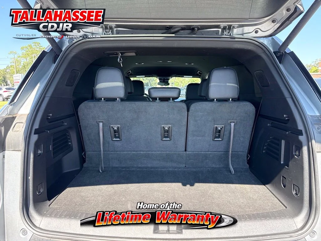 Used 2025 Sterling Gray Metallic Chevrolet LT image 16