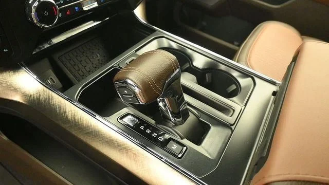 New 2026 Star White Metallic Tri-Coat Ford King Ranch® image 19