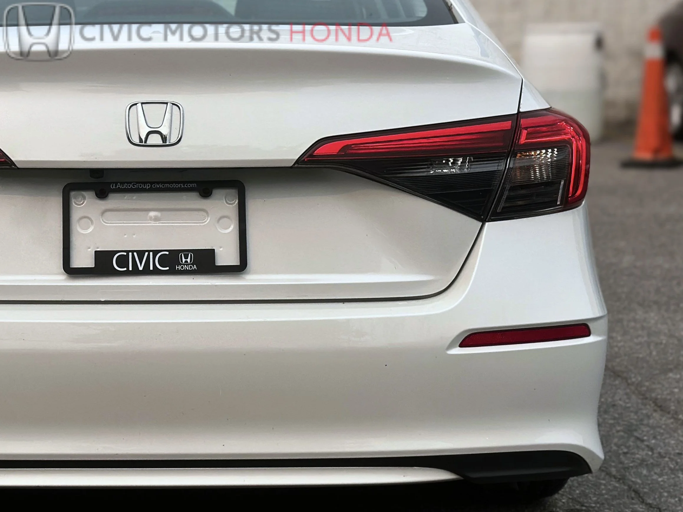 Used 2022 PLATINUM WHITE PEARL Honda LX image 31