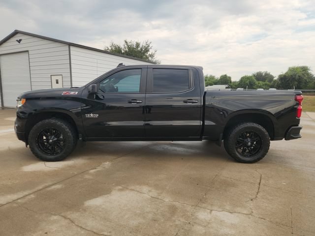 Used 2023 BLACK Chevrolet RST image 4