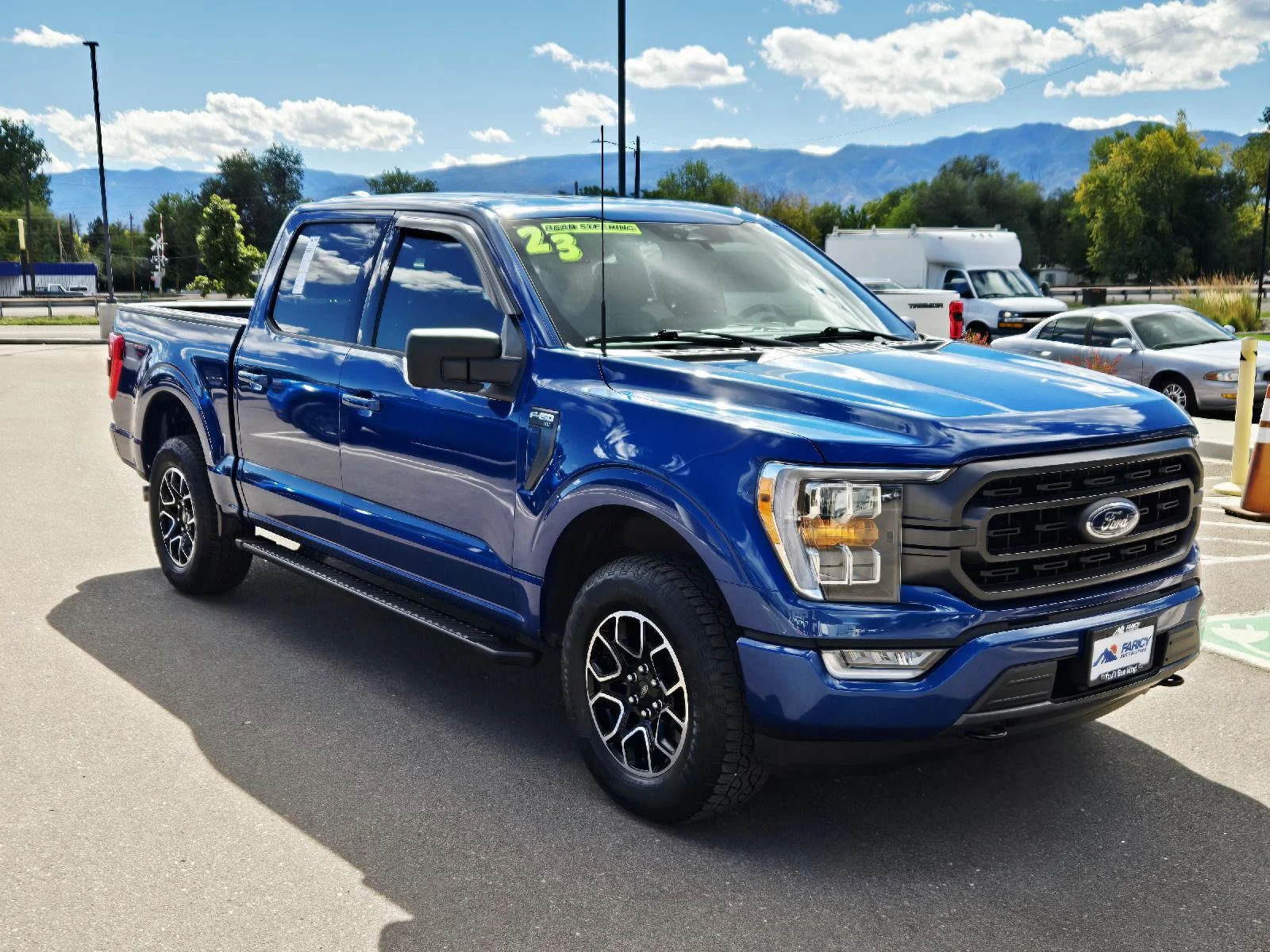 Used 2023 Atlas Blue Ford XLT image 3