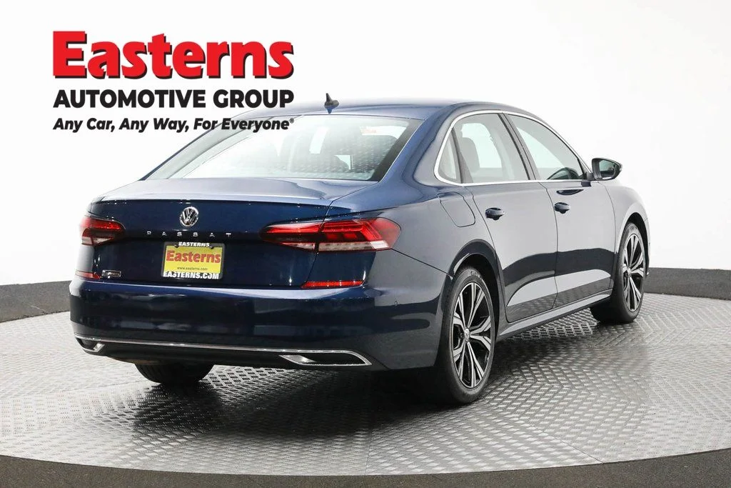 Used 2020 Blue Volkswagen 2.0T SEL image 5