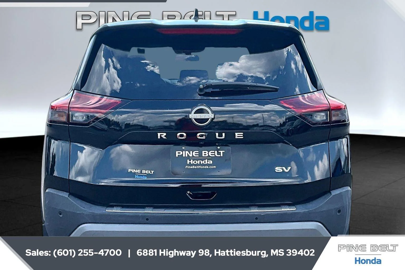 Used 2023 Super Black Nissan SV image 4