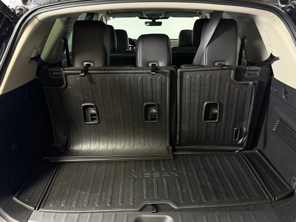 2025 Nissan Pathfinder Platinum - Photo 25