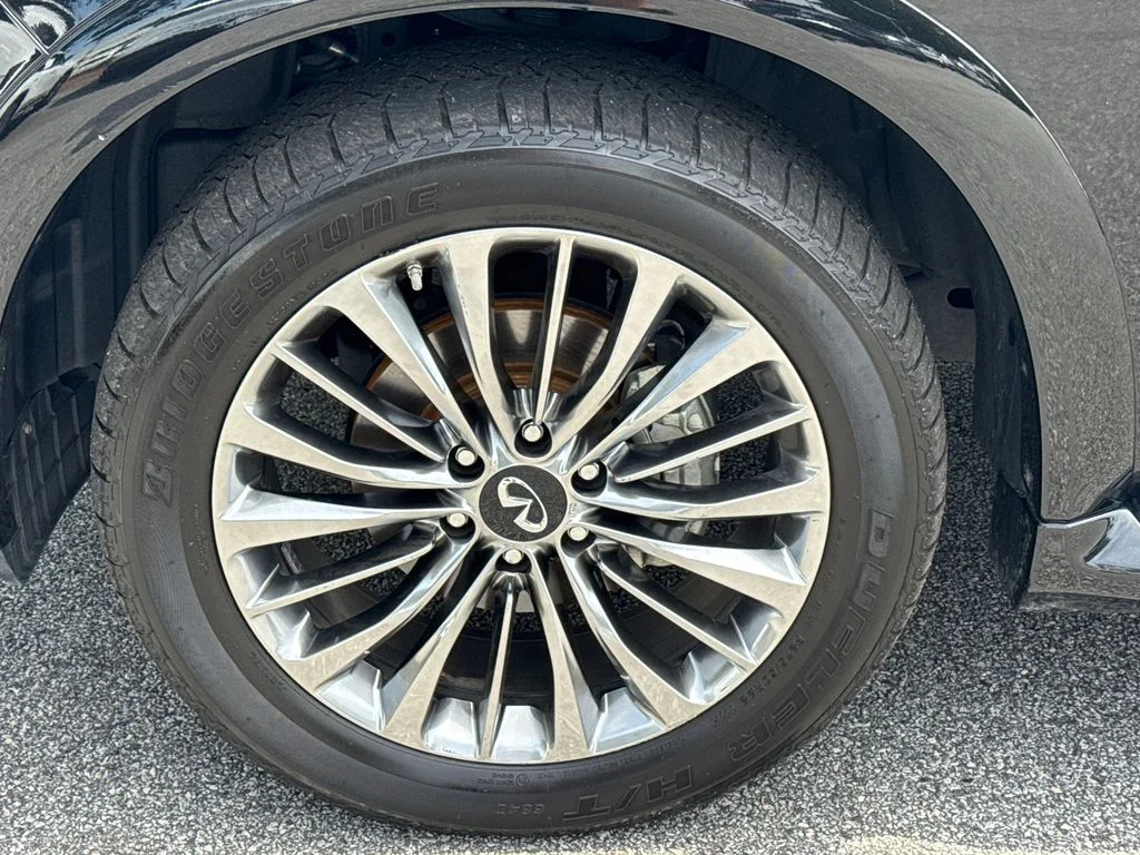 Used 2021 Black INFINITI Sensory image 12