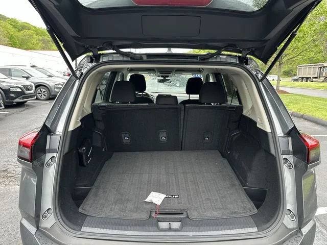 Used 2023 Gray Nissan SV image 22