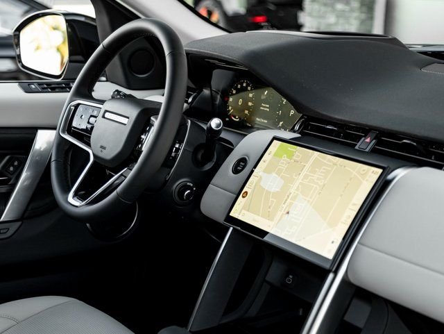 New 2025 Fuji White Land Rover S image 30