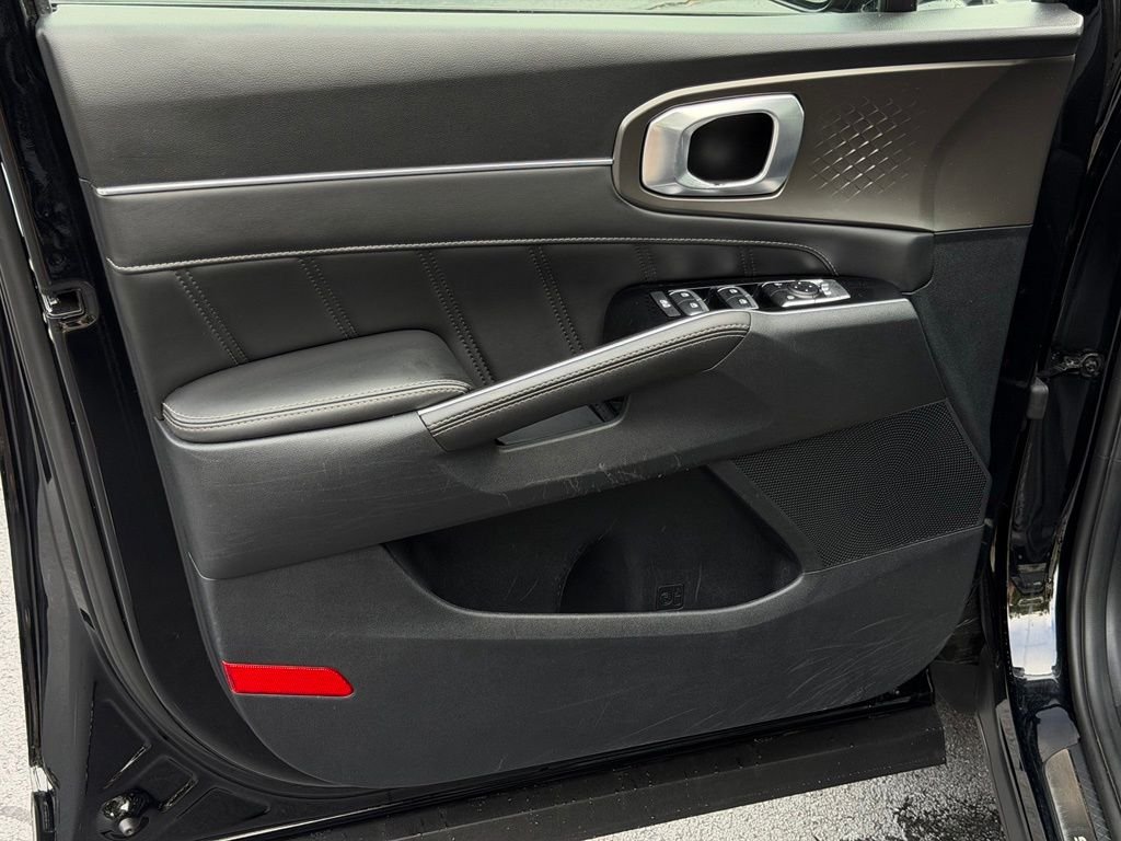 Used 2024 Black Kia SX image 28