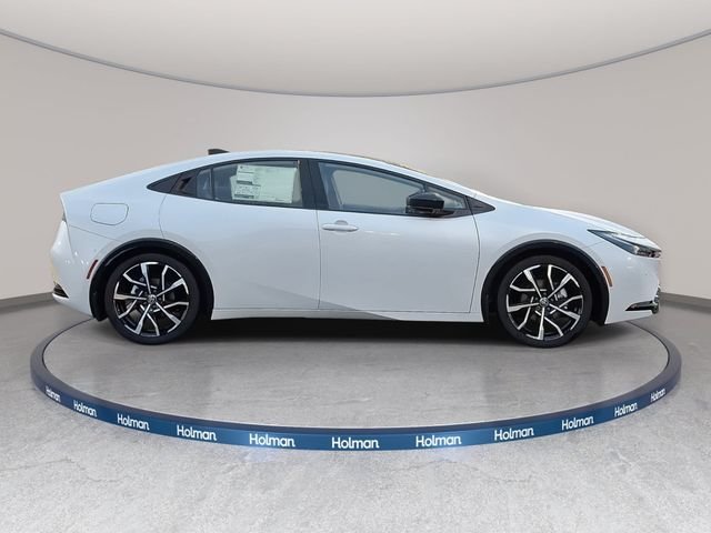 2026 Toyota Prius Plug-in Hybrid XSE Premium - Photo 3
