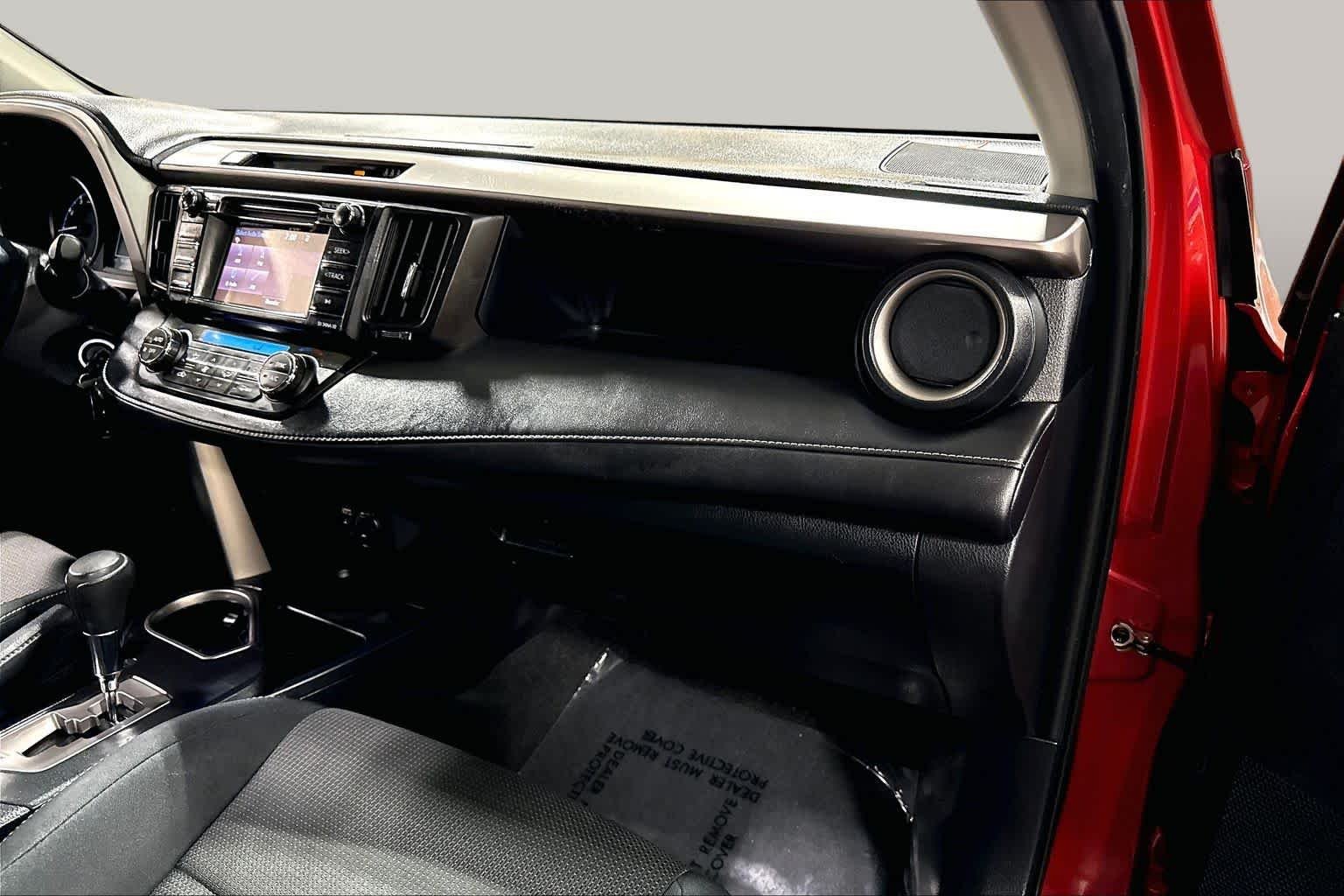 Used 2017 Barcelona Red Metallic Toyota XLE image 18