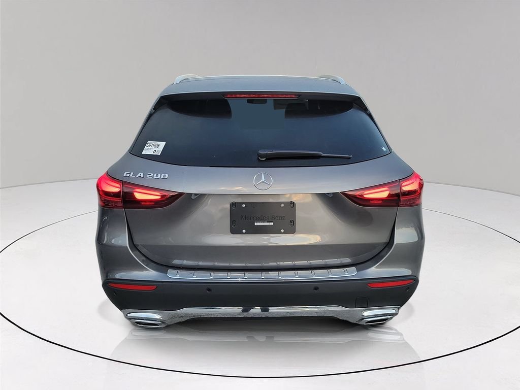 New 2026 Mountain Grey Metallic Mercedes-Benz GLA 250 image 5