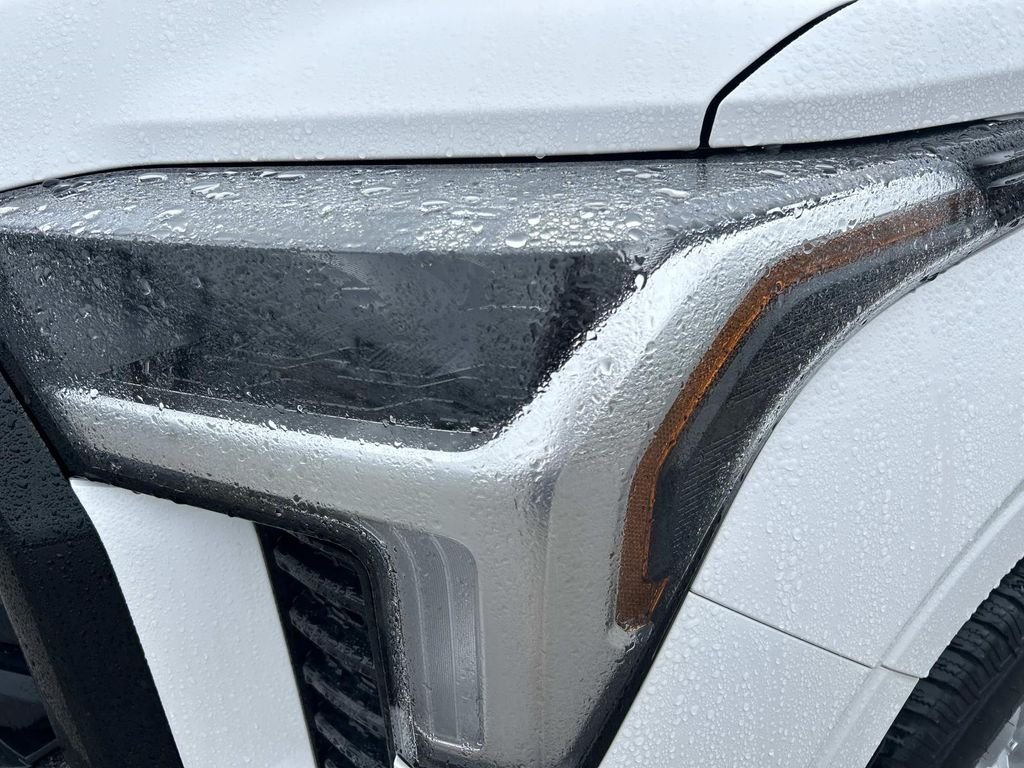 Certified Used 2023 Ice Toyota SR image 10