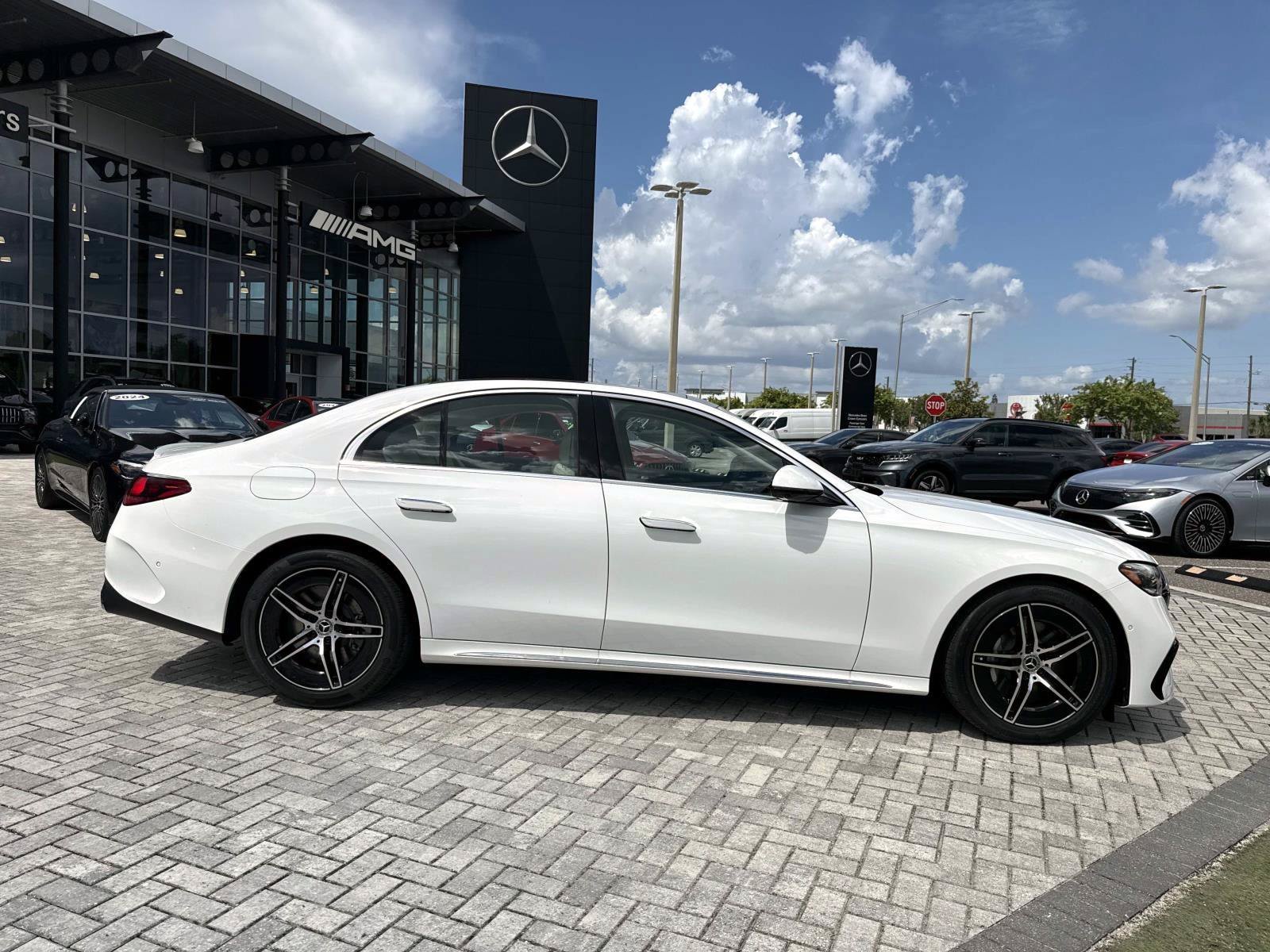 New 2027 Polar White Mercedes-Benz E 450 4MATIC® Sedan image 6