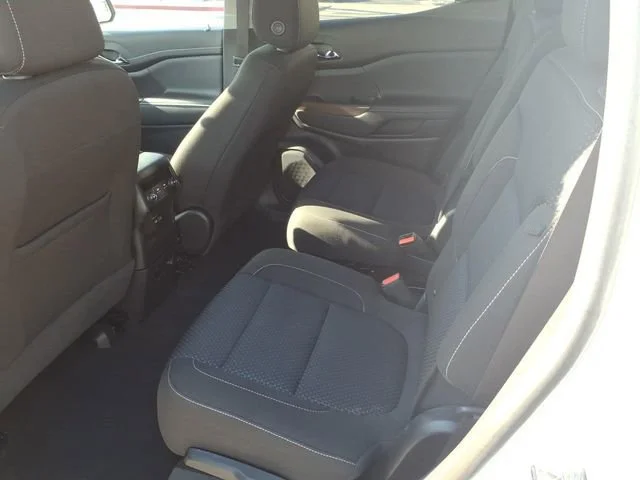 Used 2023 Summit White GMC SLE image 7