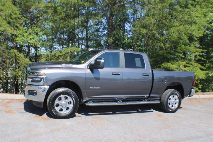 Used 2025  Ram Big Horn image 4