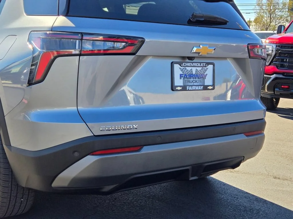 Used 2025 Sterling Gray Metallic Chevrolet LT image 5