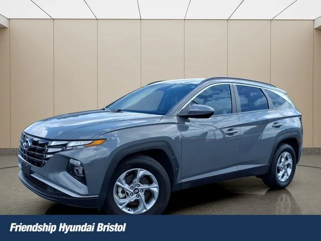 Used 2024 Gray Hyundai SEL image 1