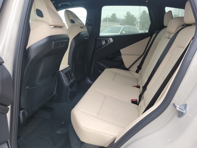 Used 2026 Beige BMW 30 xDrive image 13