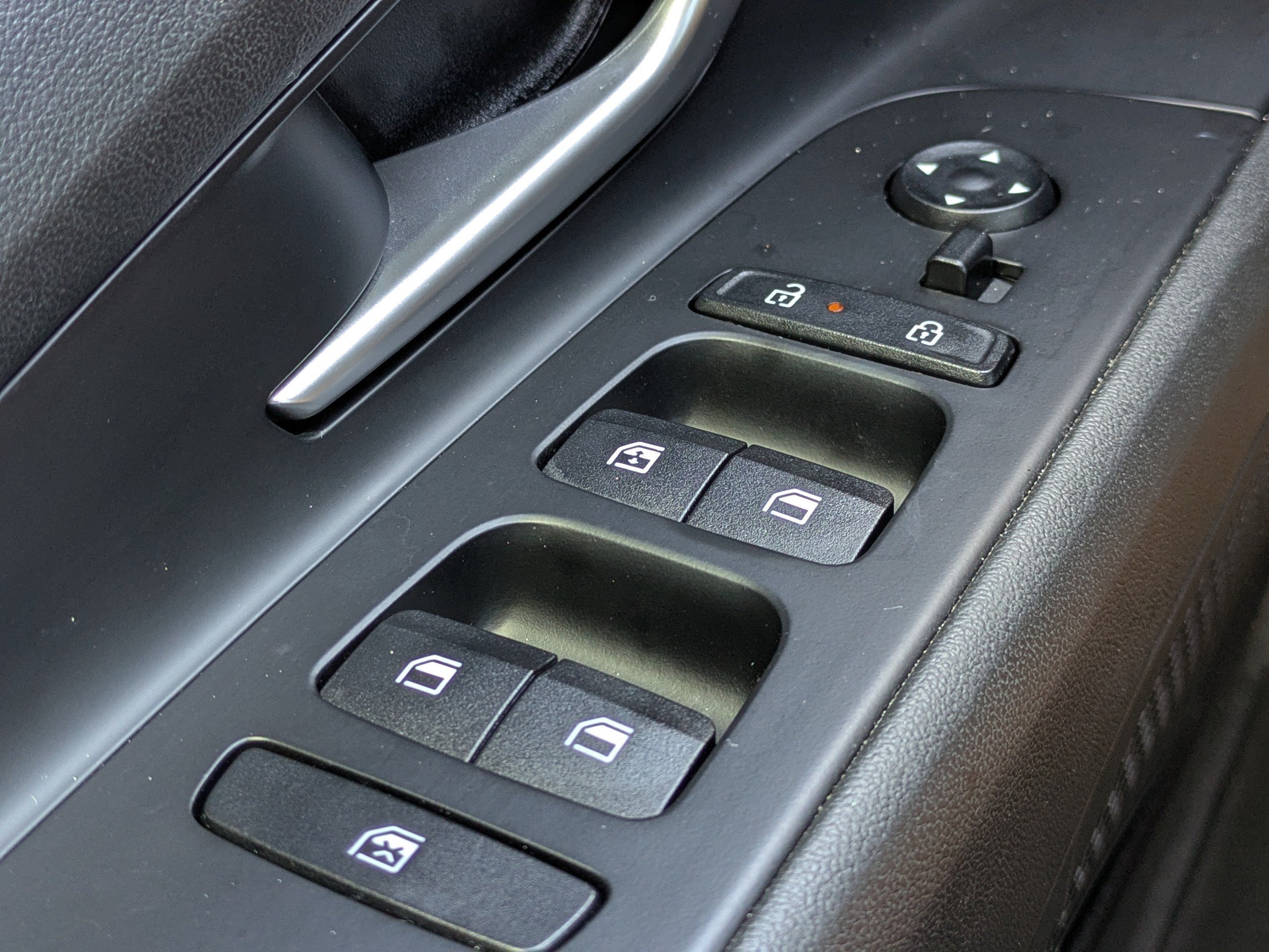2025 Hyundai Elantra SEL - Photo 22