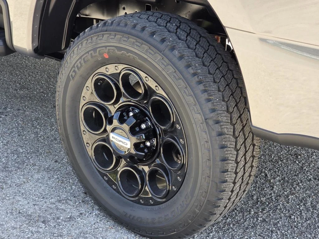 New 2026 Carbonized Gray Metallic Ford F-250® XLT image 7