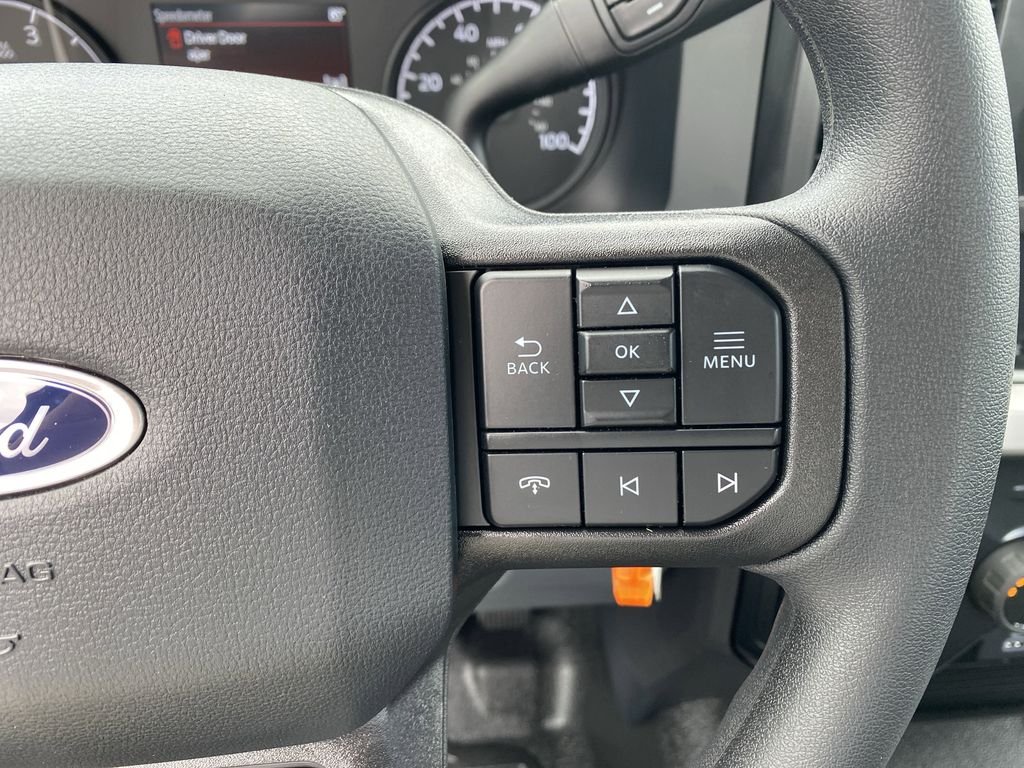 New 2025 Oxford White Ford F-350® XL image 22