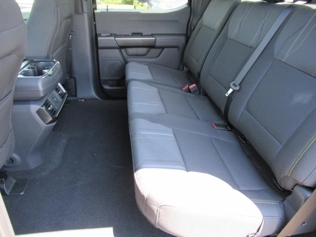 2025 Ford F-150 STX - Photo 26