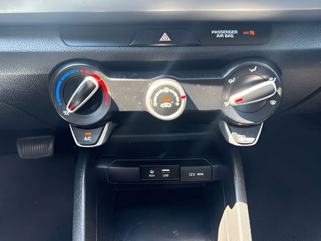 Used 2020 White Kia LX image 20