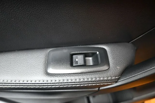 Used 2021 Orange Ford Lariat image 10