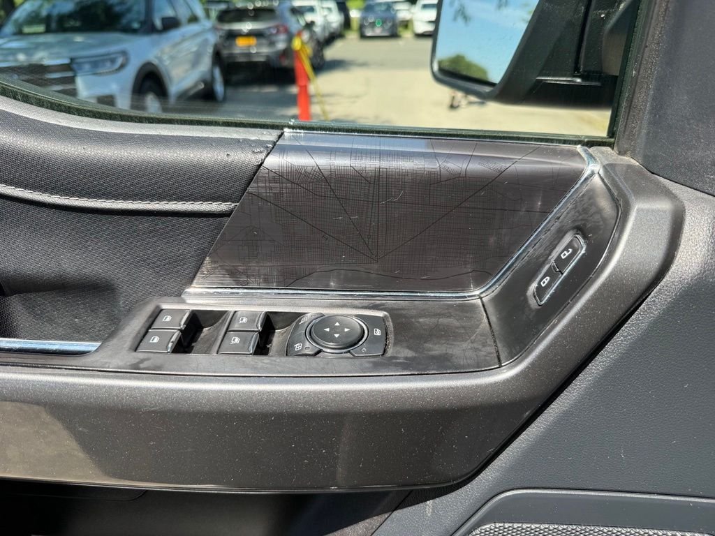 Used 2023 Black Ford XLT image 17