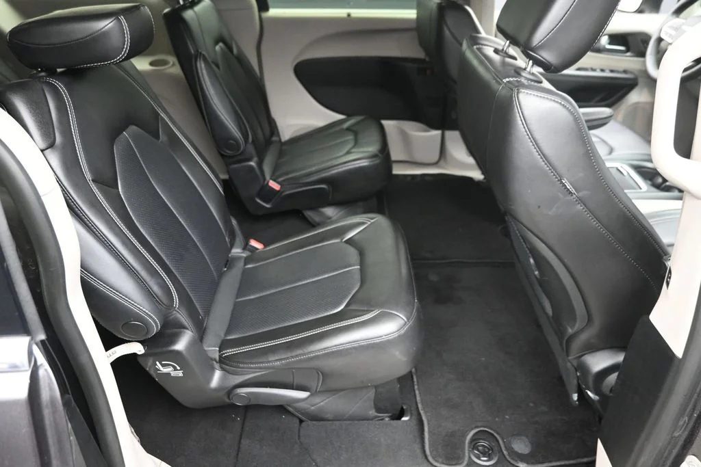Certified Used 2023 Gray Chrysler Touring L image 10