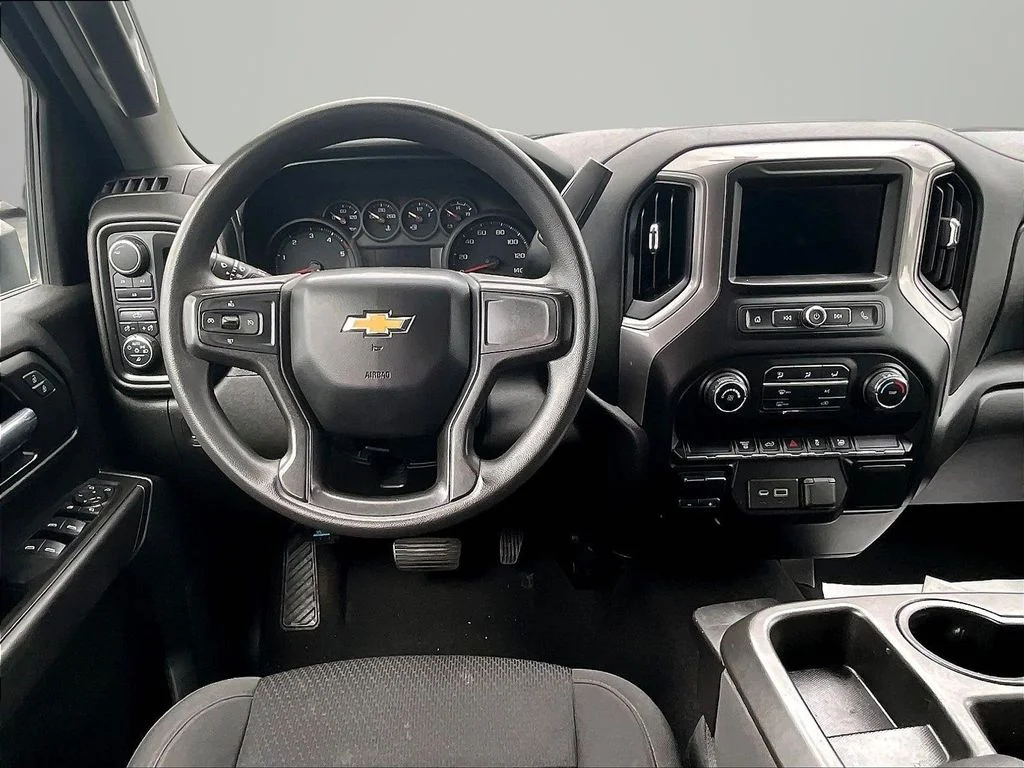 Used 2021 Silver Chevrolet Custom image 5