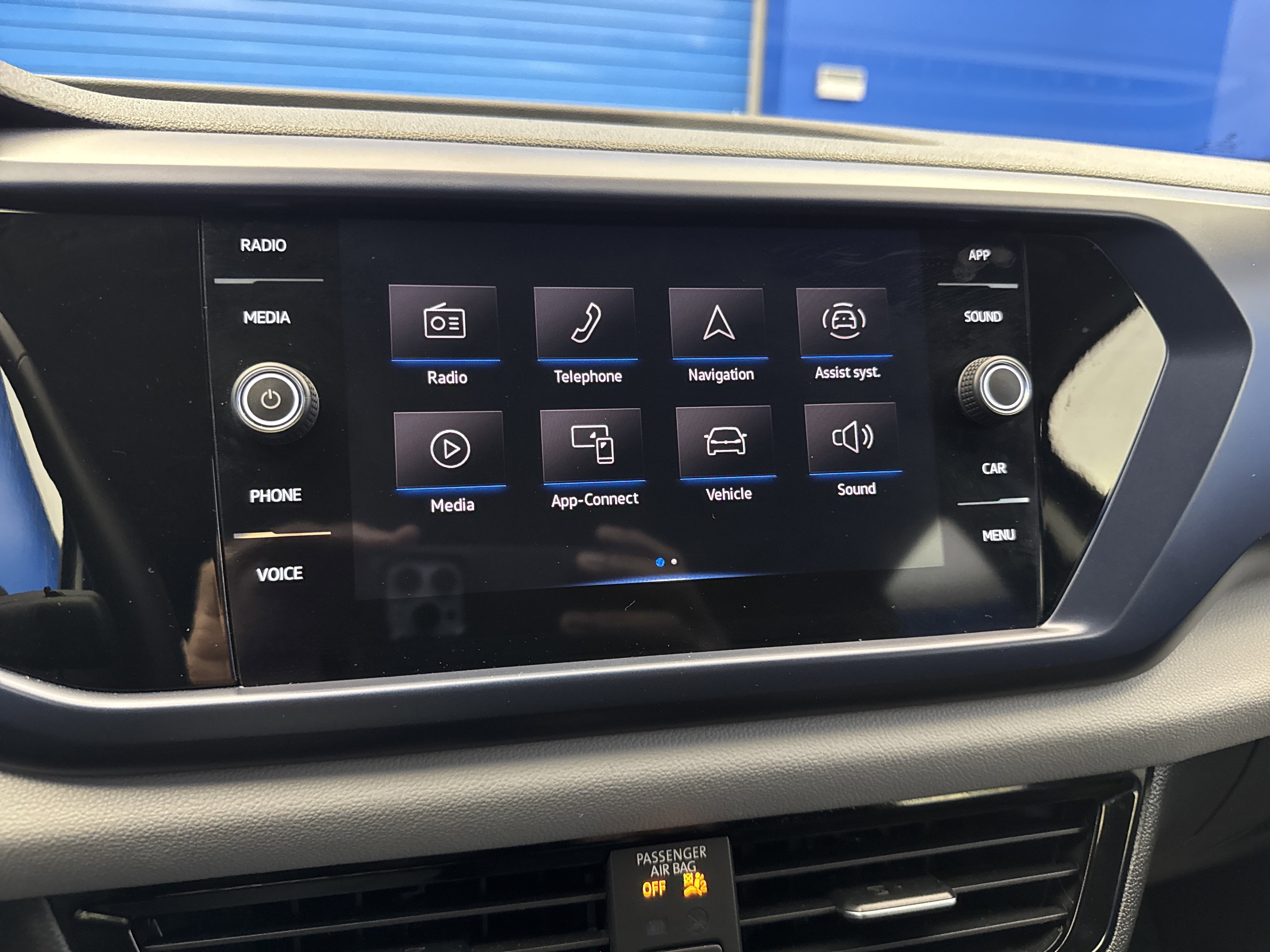 2022 Volkswagen Taos SE photo 4