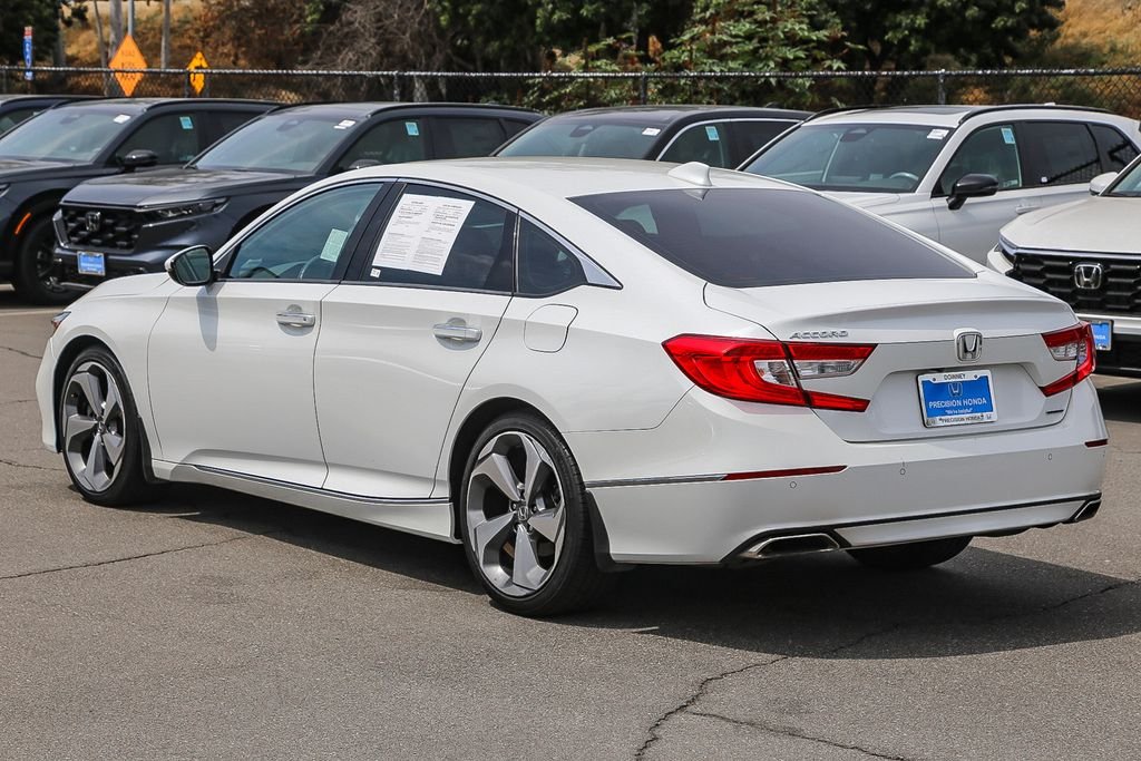 Used 2018 Platinum White Pearl Honda Touring image 6