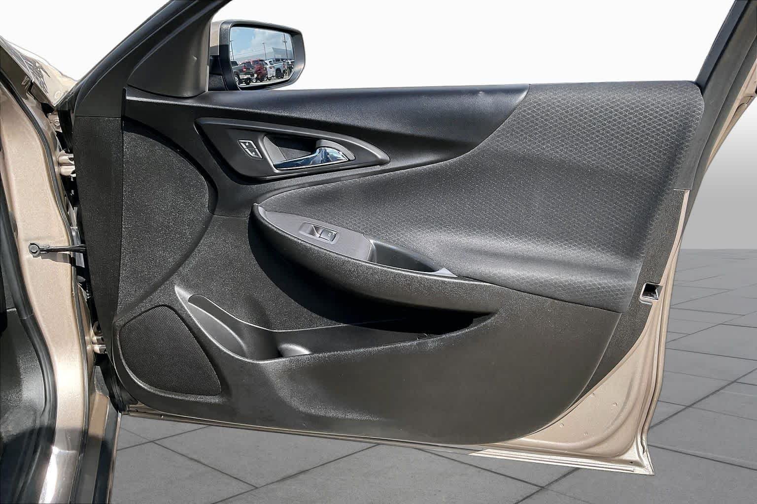 Used 2023 Mineral Gray Metallic Chevrolet LT image 22