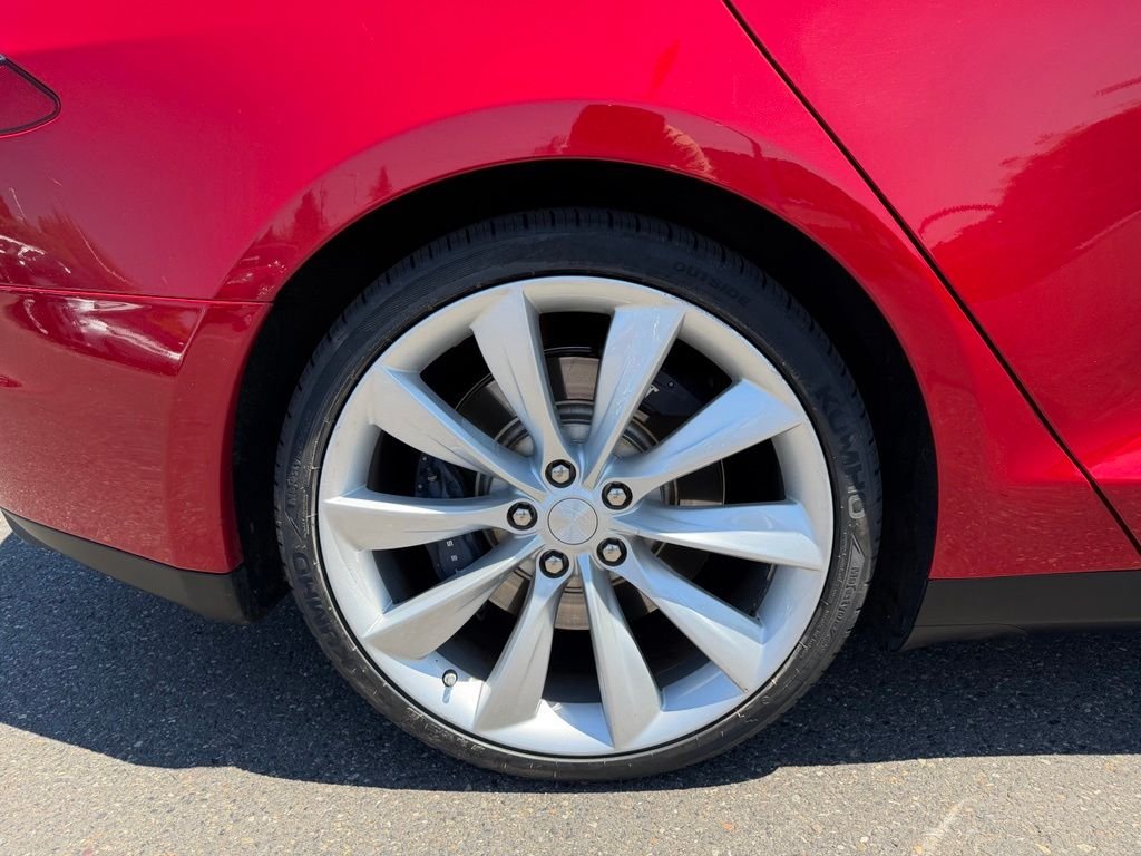 Used 2013 Red Tesla Performance image 9