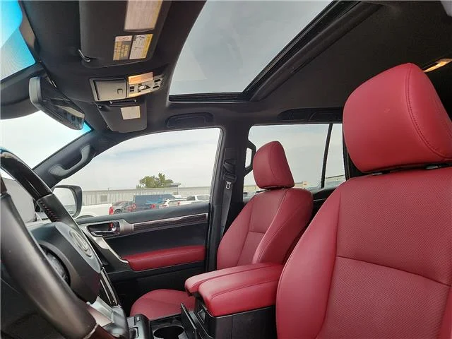 Used 2022 White Lexus 4x4 image 11
