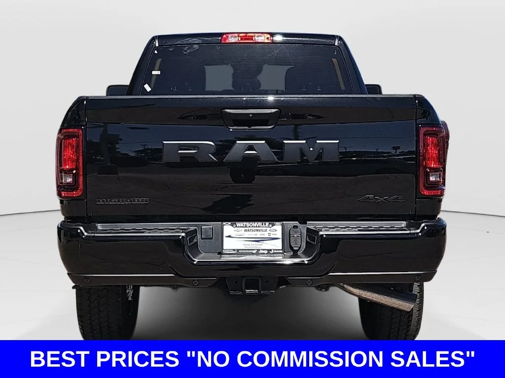 New 2026 Diamond Black Crystal Pearl-Coat Exterior Paint RAM Big Horn image 4