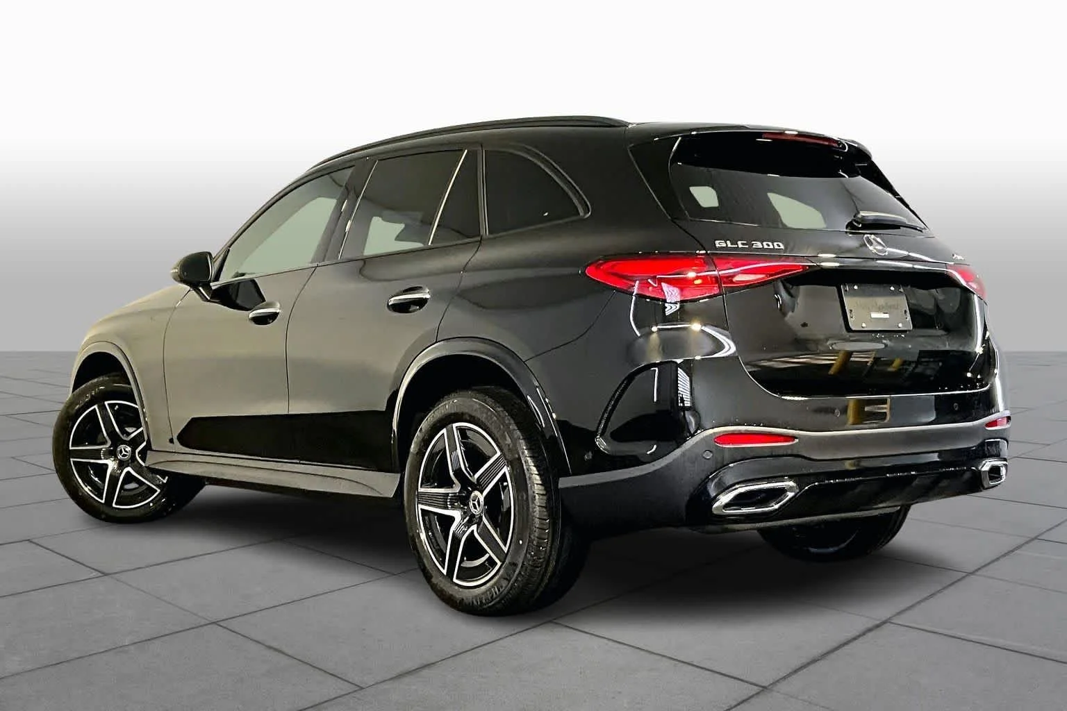 New 2026 Obsidian Black Metallic Mercedes-Benz GLC 300 image 3
