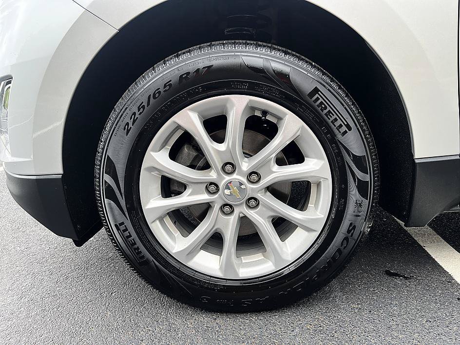 Used 2020 Silver Ice Metallic Chevrolet LT image 9